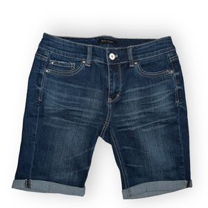 White House black market Bermuda short